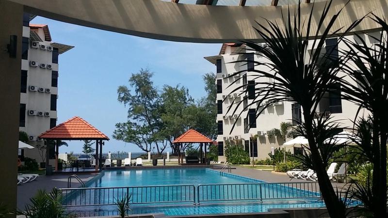 Samsuria Beach Resort & Residence Cherating Eksteriør billede